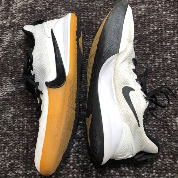 NIKE KOBE MAMBA FOCUS WHITE BLACK AJ5899 100 8.5 - Picture 7 of 12